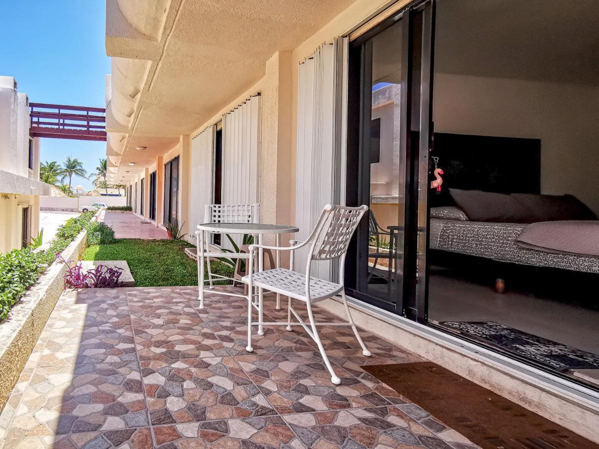 Aurora Beautiful Beachfront Apartment